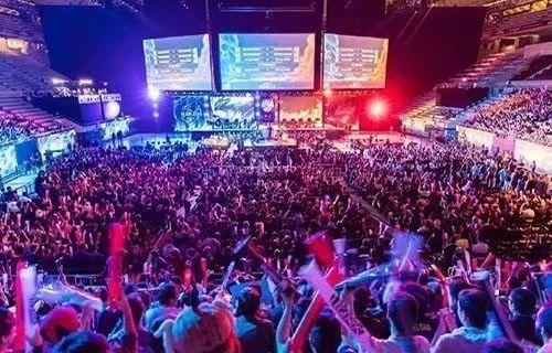 更加增色 更加增色