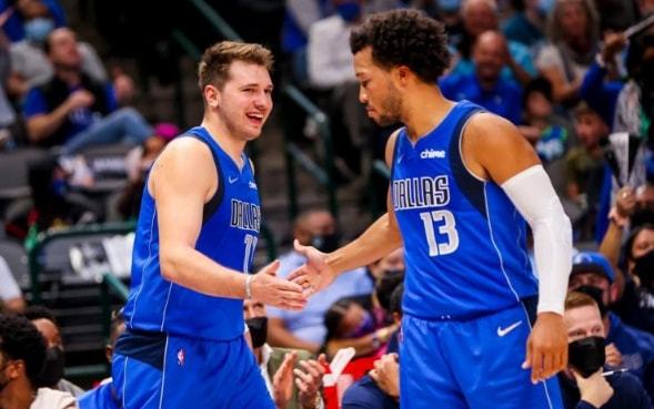 现出了超越 现出了超越