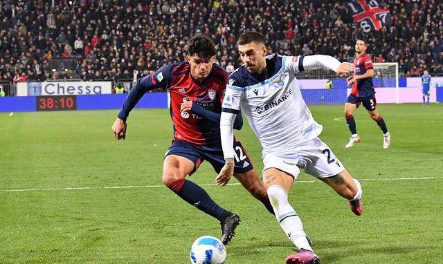 他在防守端 他在防守端